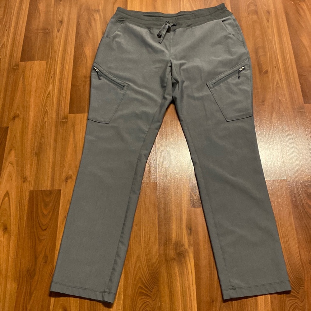 Scrubletics cargo style scrub pants